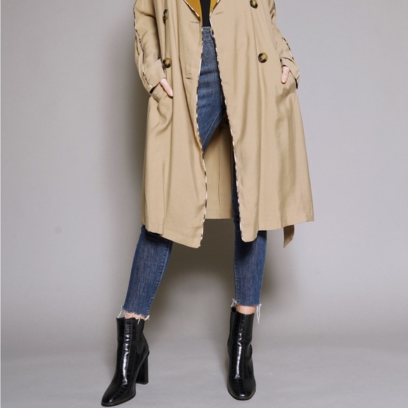 NWT Mystree Trench Coat Khaki Mustard Belted Pockets Flowing Detailed Piping - Picture 13 of 13